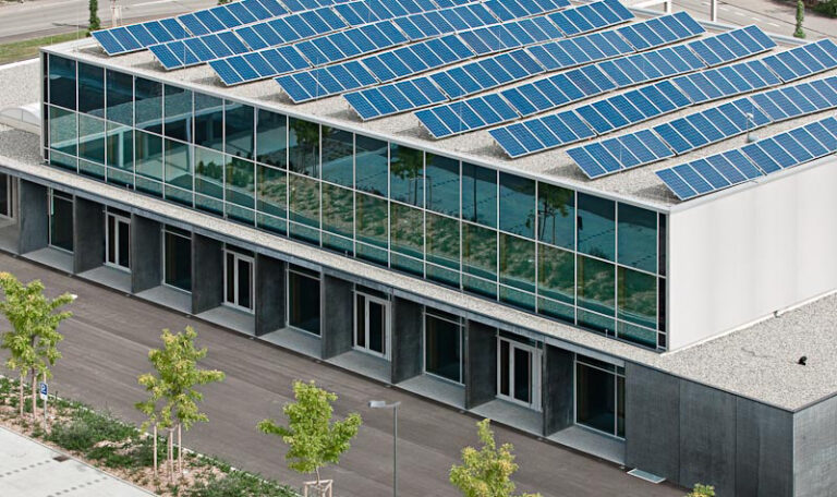 Ausbau erneuerbarer Energie in Werder – Photovoltaik auf städtischen Flächen und Dächern